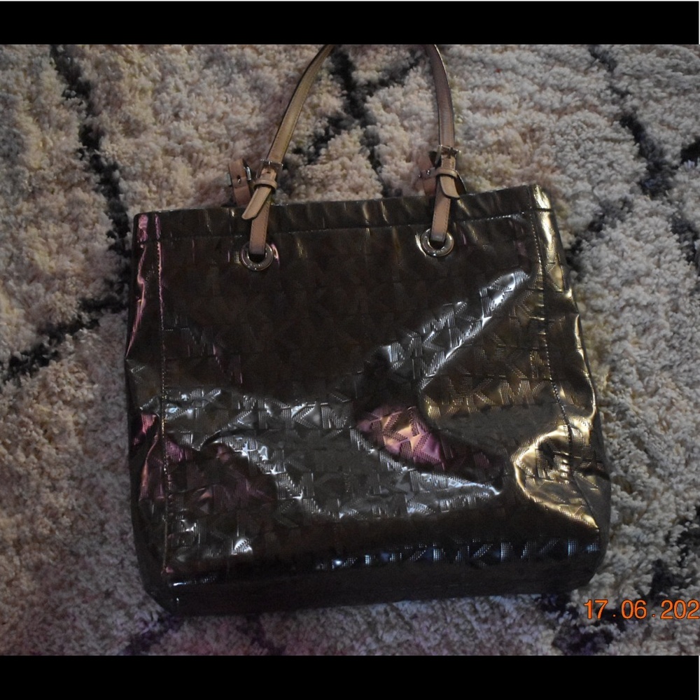 Michael Kors metallic purse
